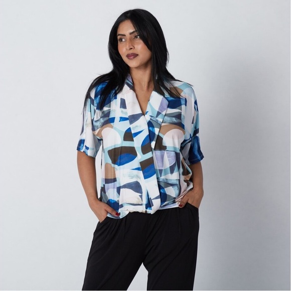 WYNNE LAYERS | Matte Jersey Twist Top With Lapel - Picture 1 of 12